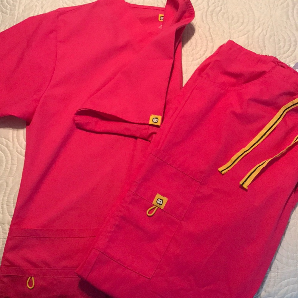 WonderWink scrubs, size medium, EUC